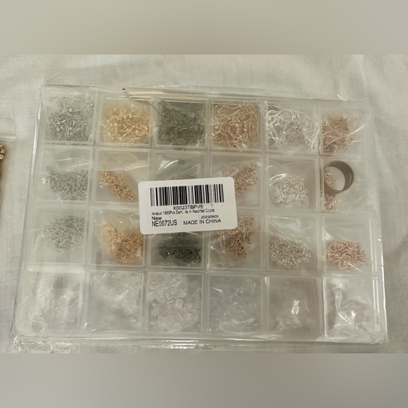 Lot of Gold Jewelry Making Beads and Earring Kit - $35 VALUE - Music Notes - Picture 16 of 16